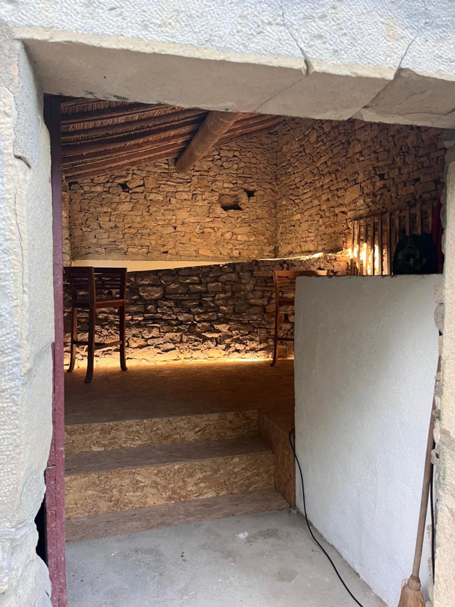 L'Ostal Du Pic Saint Loup Aux Embruscalles Claret Dış mekan fotoğraf